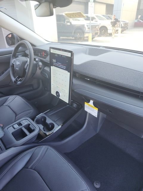 New 2025 Ford Mustang Mach-E Premium image 18