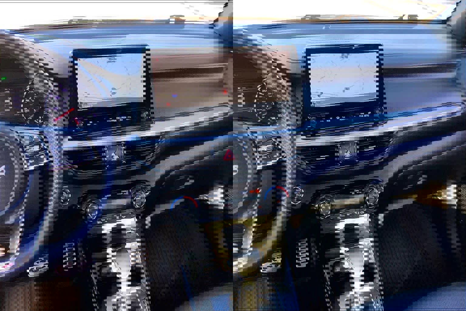 Used 2022 Kia Forte GT-Line w/ GT-Line Premium Package image 6