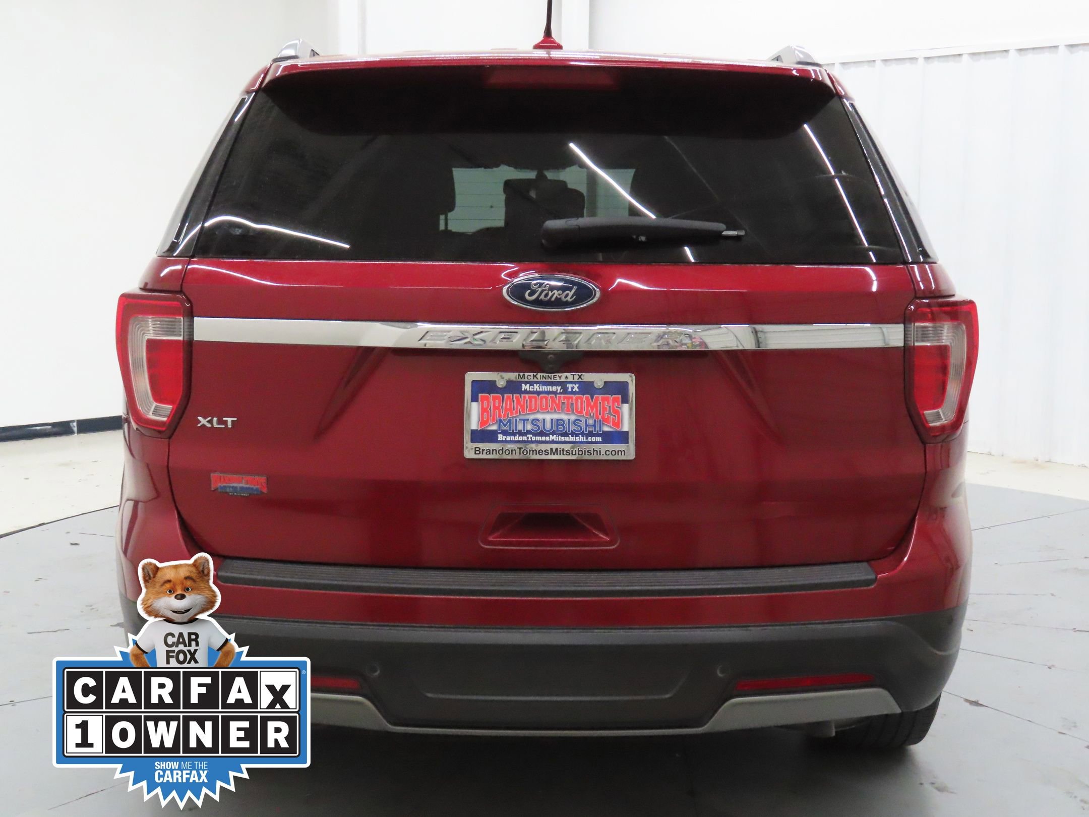 Used 2019 Ford Explorer XLT w/ Equipment Group 202A image 4