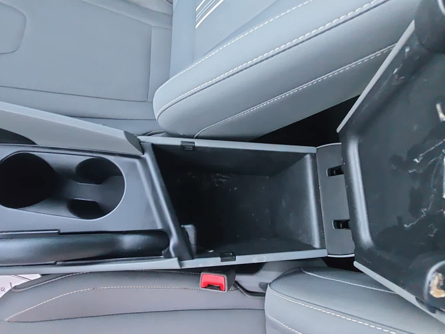 Used 2022 Hyundai Elantra SEL FWD image 49