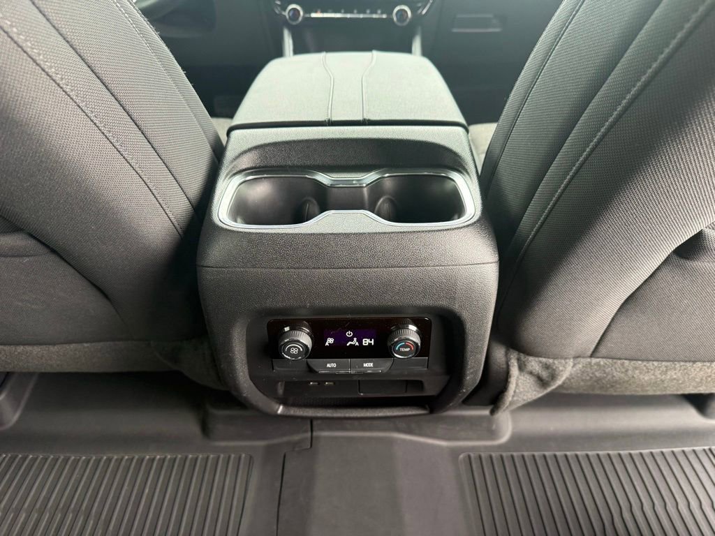 Used 2024 Chevrolet Traverse LS image 17