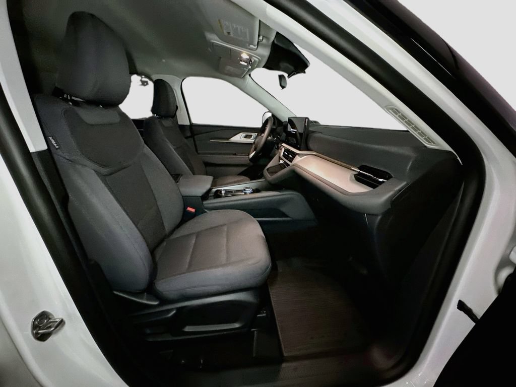 New 2026 Ford Explorer Active AWD/4WD image 35