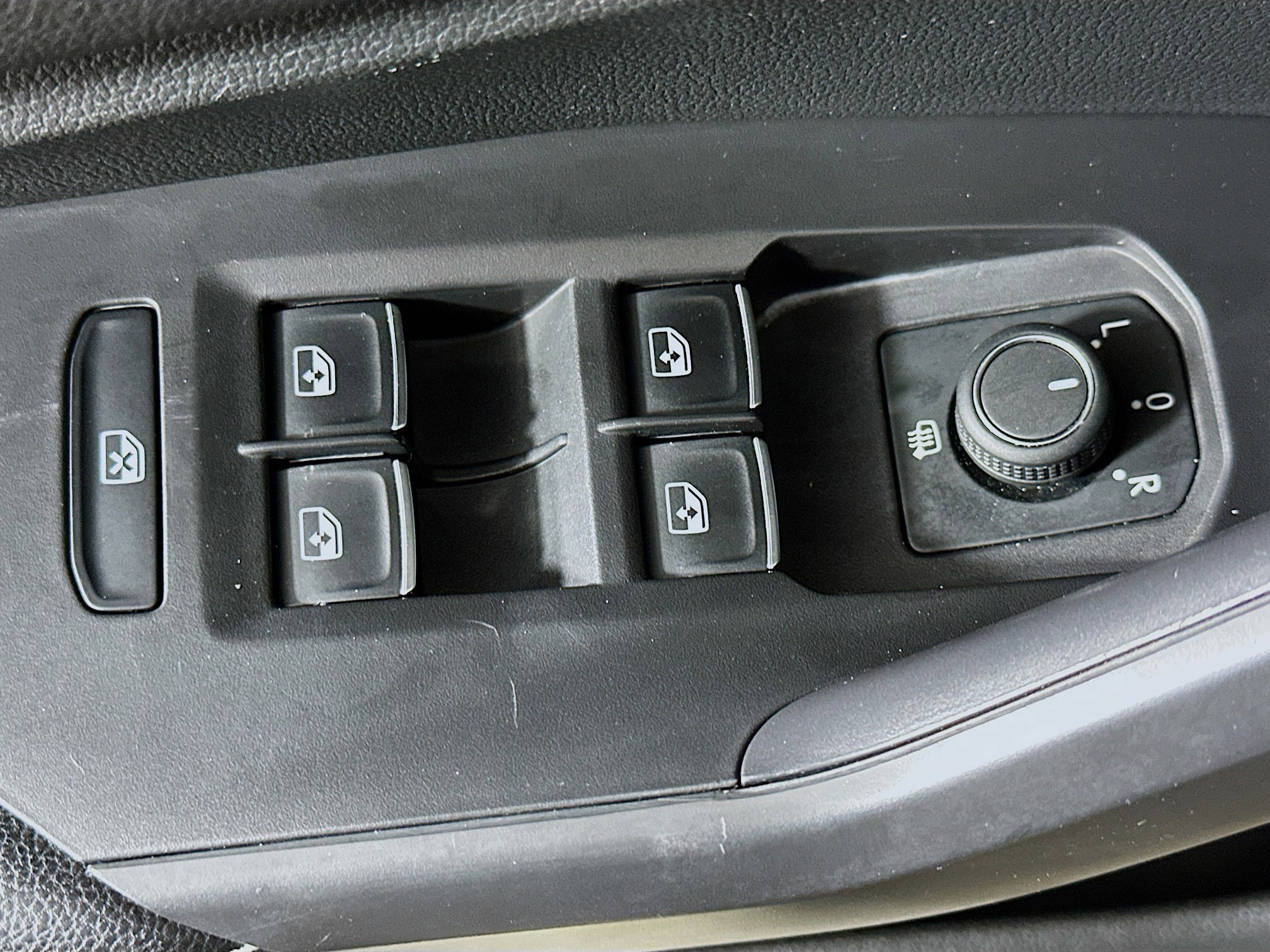 Used 2025 Volkswagen Jetta Sport FWD image 15