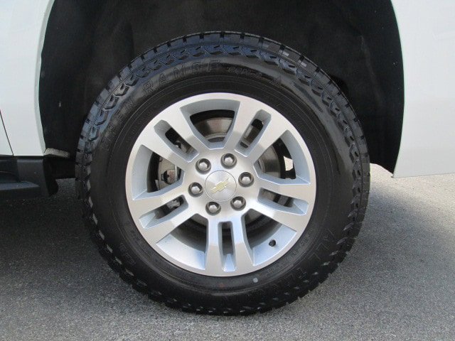 Used 2019 Chevrolet Suburban LT AWD/4WD image 9