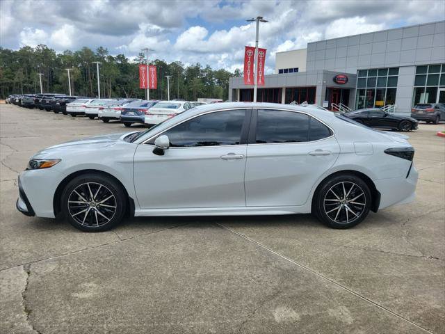 Certified 2023 Toyota Camry SE FWD video 2