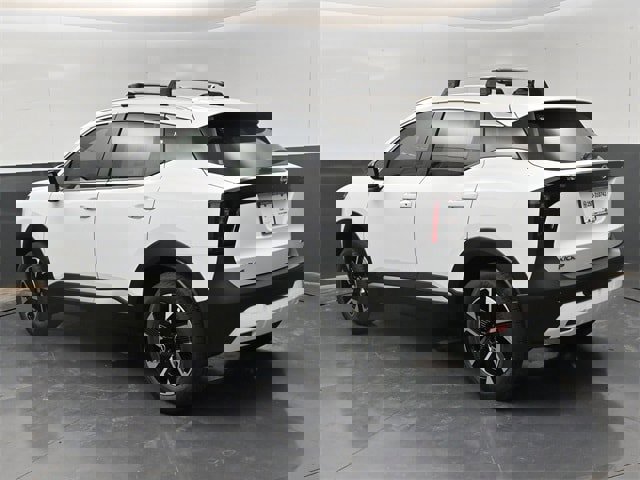 New 2026 Nissan Kicks SV w/ SV Premium Package image 6