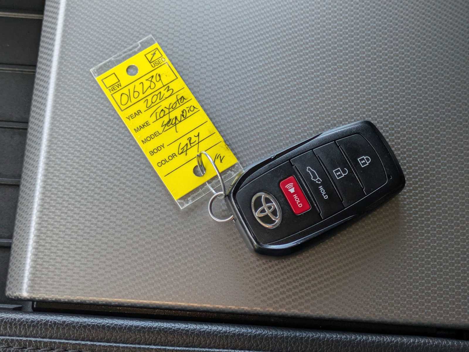 Used 2023 Toyota Sequoia Capstone AWD/4WD image 34