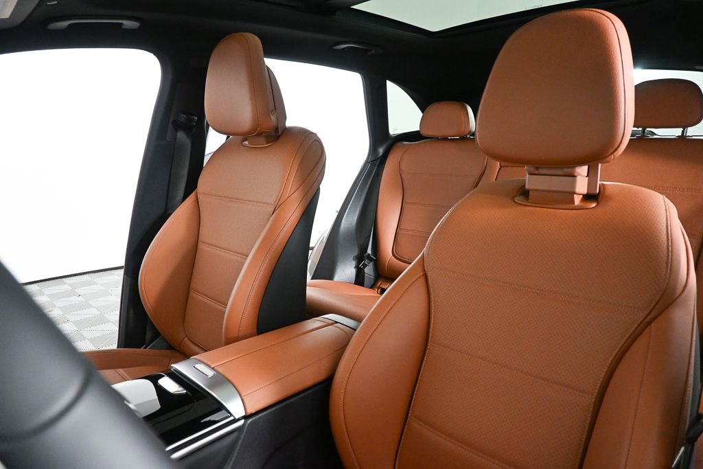 Used 2024 Mercedes-Benz GLC 300 image 5