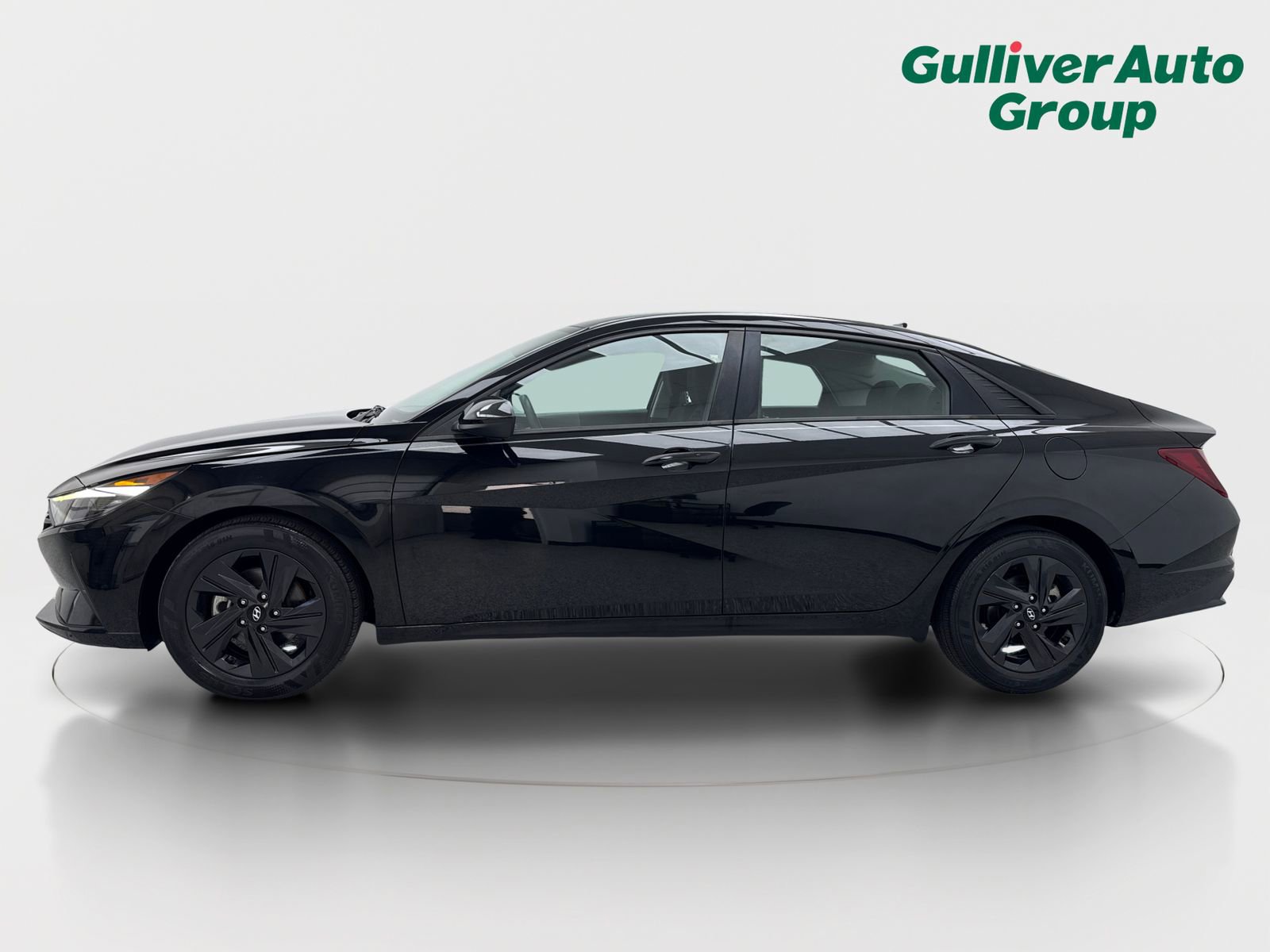 Used 2021 Hyundai Elantra SEL FWD image 3