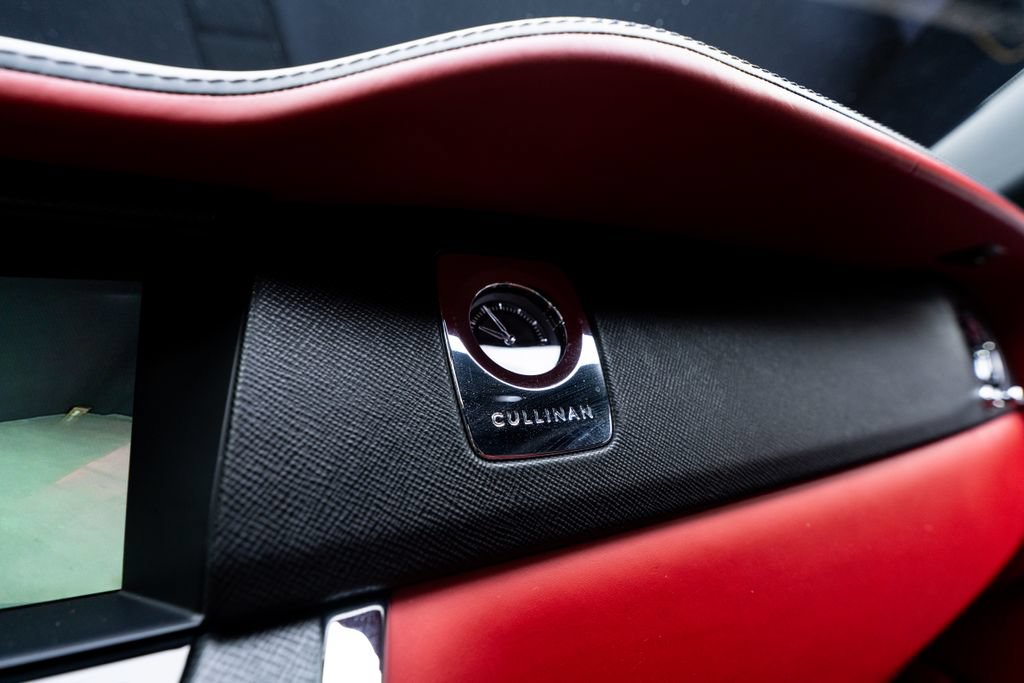 Used 2022 Rolls-Royce Cullinan AWD/4WD image 42