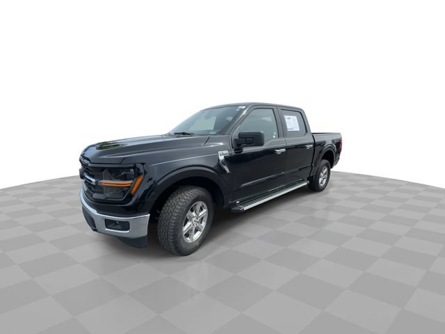 Used 2025 Ford F150 XLT w/ Equipment Group 301A Standard AWD/4WD image 4