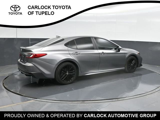 Used 2025 Toyota Camry SE FWD image 3