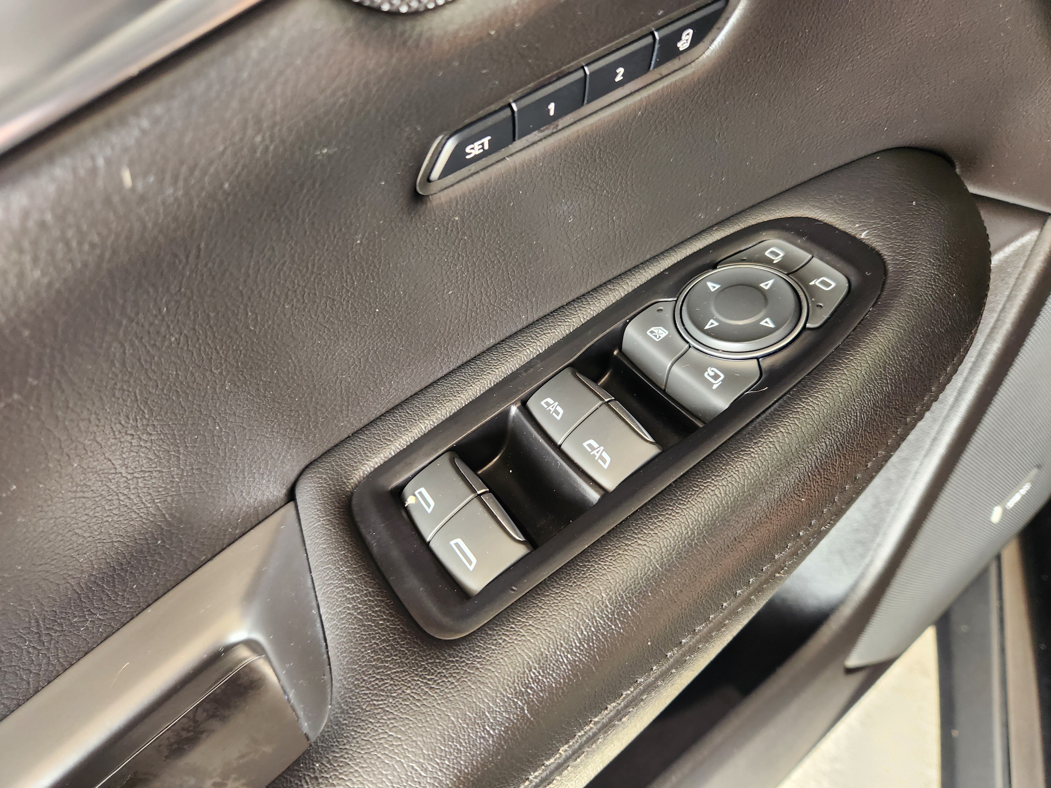 Used 2019 Cadillac XT5 Luxury FWD image 25