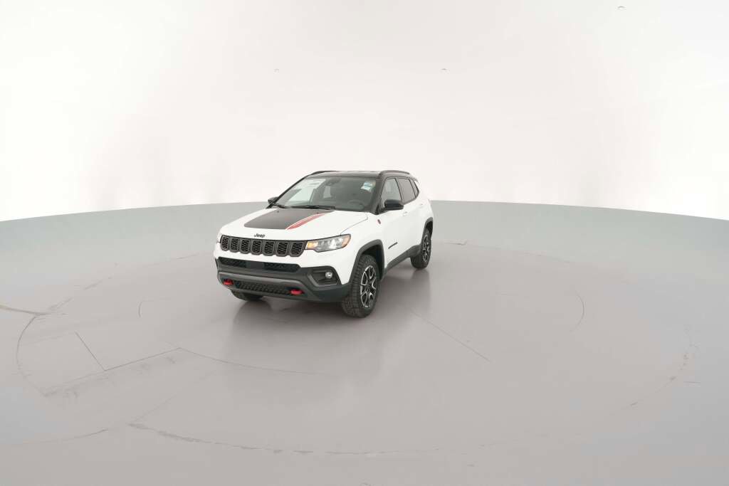 New 2026 Jeep Compass Trailhawk image 3