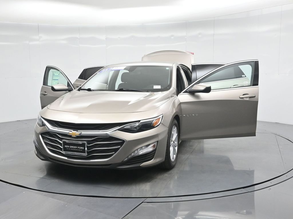 Used 2022 Chevrolet Malibu LT image 29