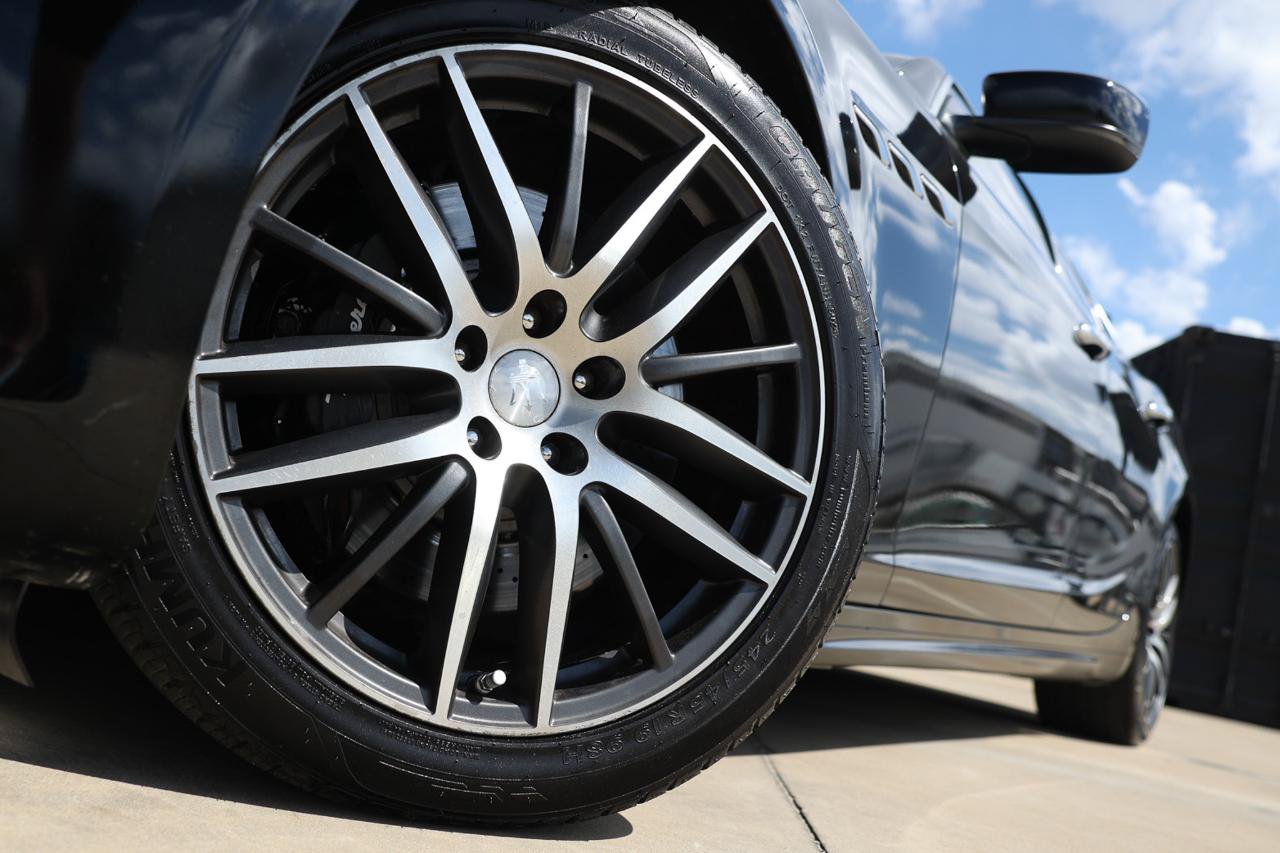 Used 2014 Maserati Ghibli S Q4 AWD/4WD image 39