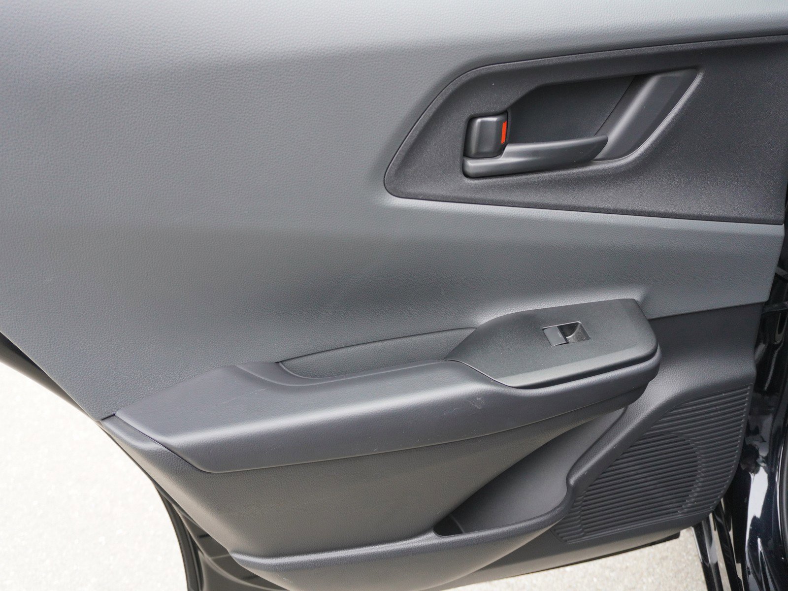 Used 2024 Toyota Prius LE image 12