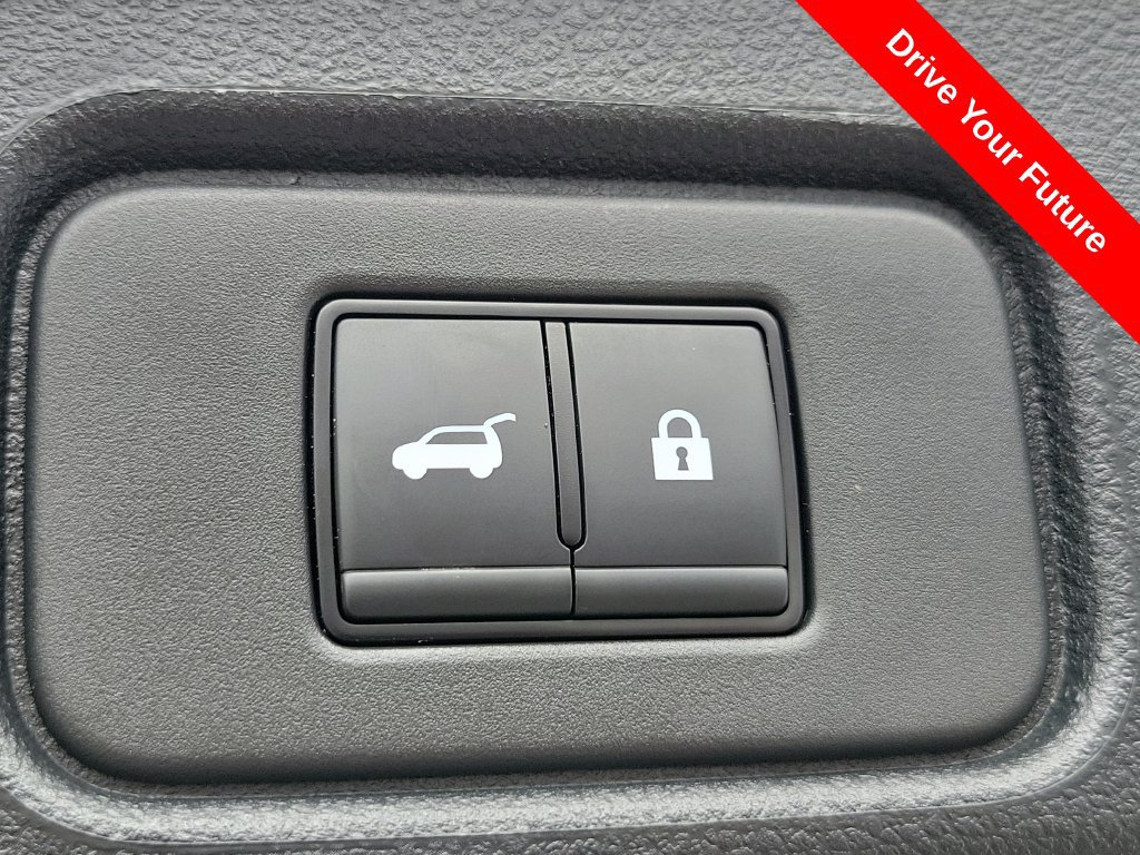 Used 2025 Nissan Pathfinder Platinum FWD image 27