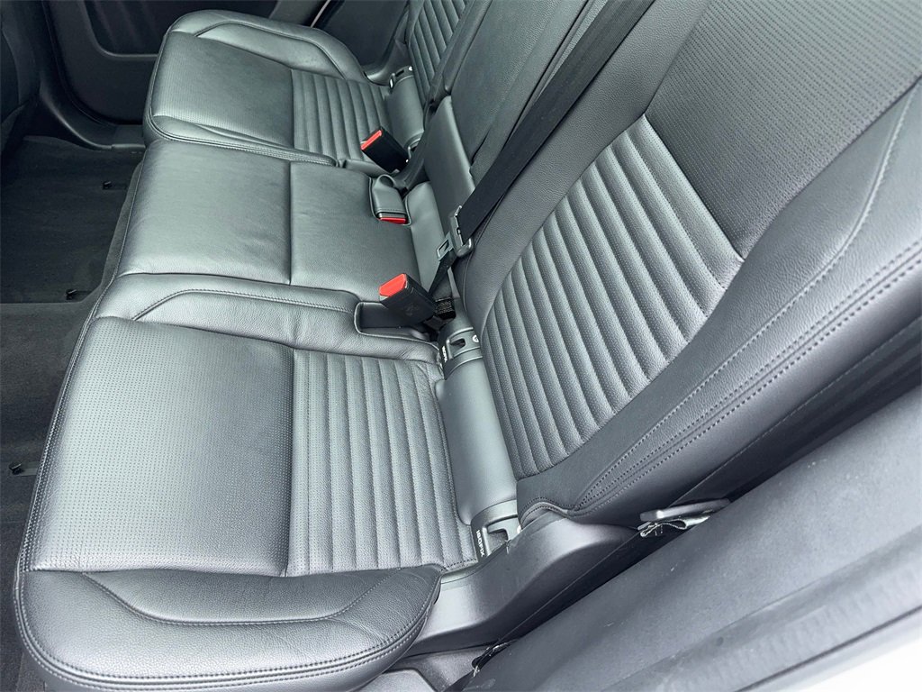 Used 2022 Land Rover Discovery Sport S image 45