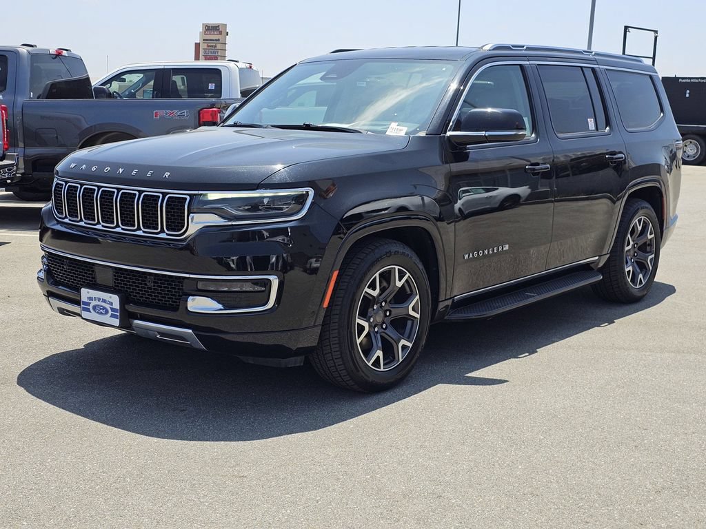 Used 2024 Jeep Wagoneer Series III AWD/4WD image 4