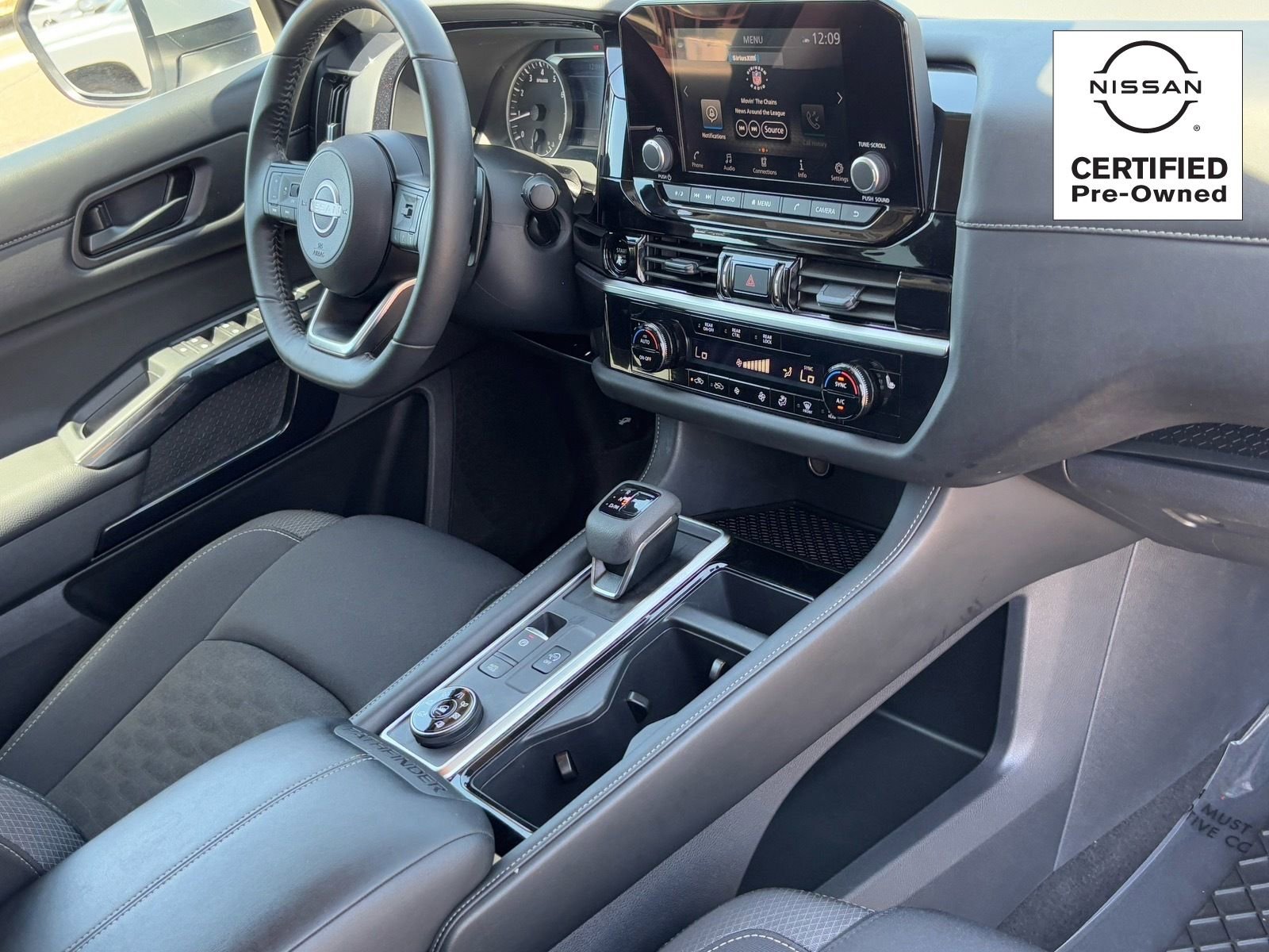 Certified 2025 Nissan Pathfinder SV AWD/4WD image 9
