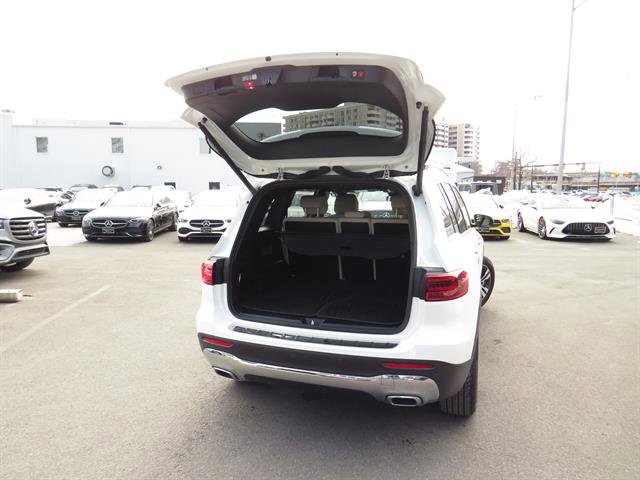 Used 2025 Mercedes-Benz GLB 250 4MATIC image 27