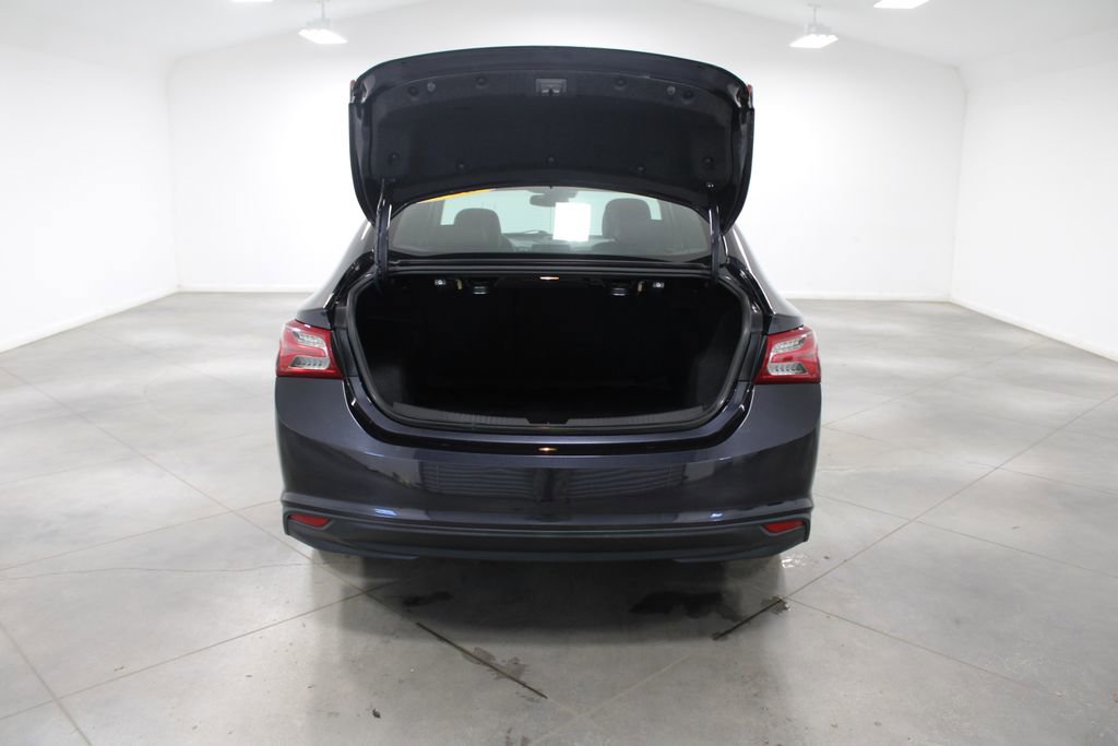 Used 2023 Chevrolet Malibu LT image 16