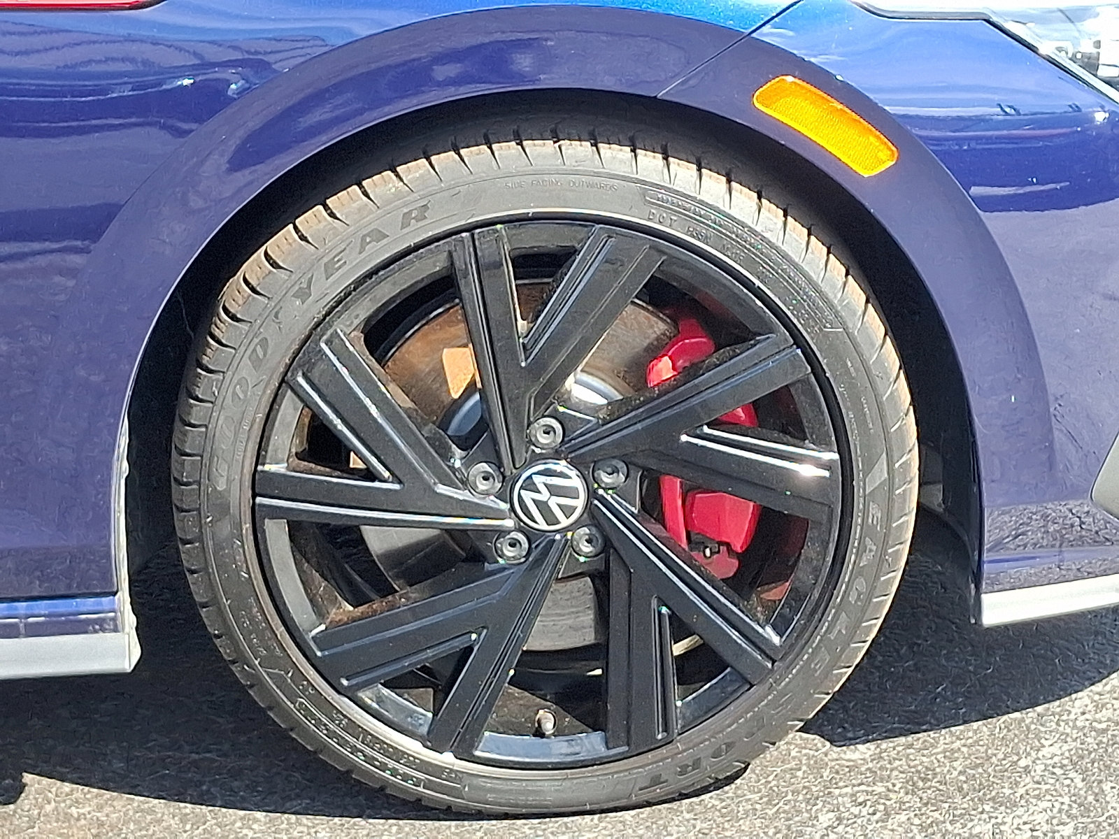 Certified 2023 Volkswagen GTI SE w/ SE Leather Package image 8