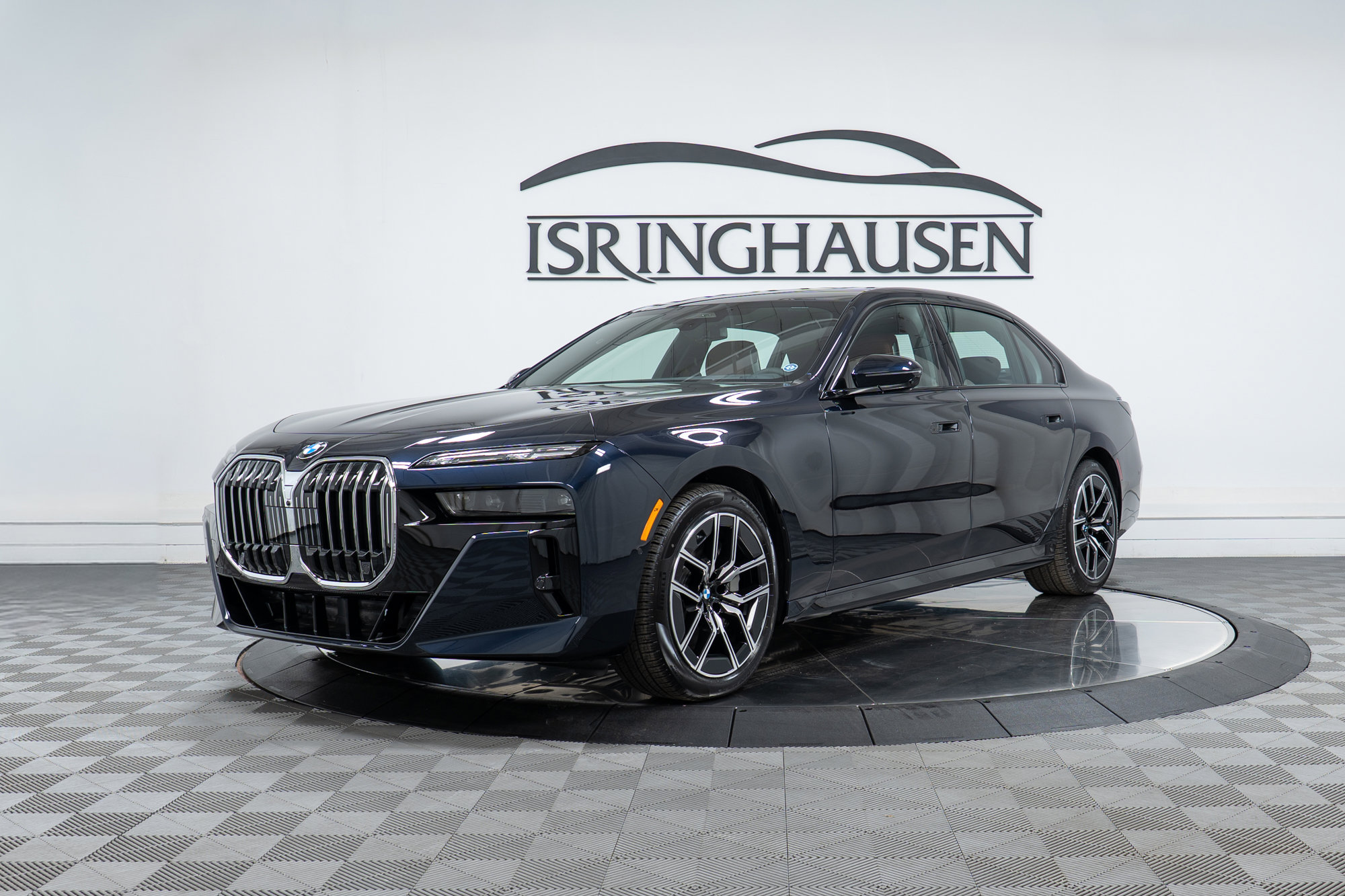 Used 2025 BMW 760i xDrive w/ Executive Package image 1