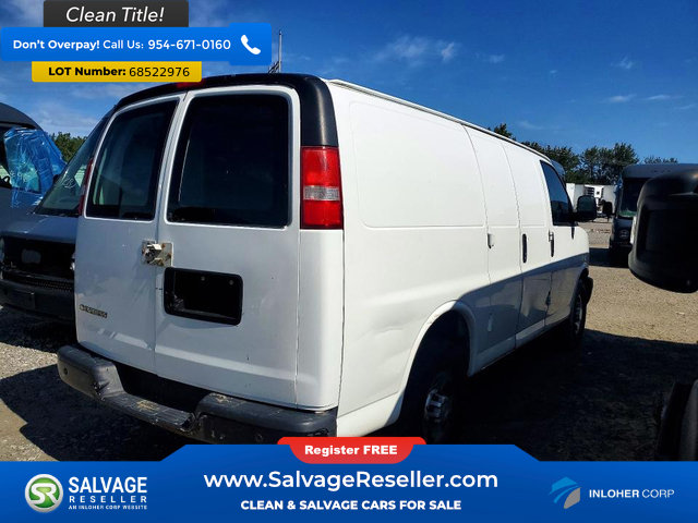 Used 2017 Chevrolet Express 2500 RWD image 4