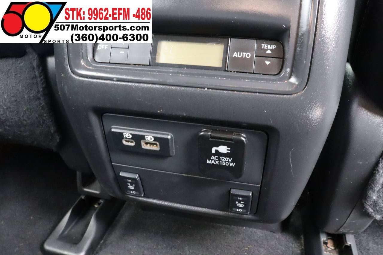 Used 2019 Nissan Pathfinder SL AWD/4WD image 21