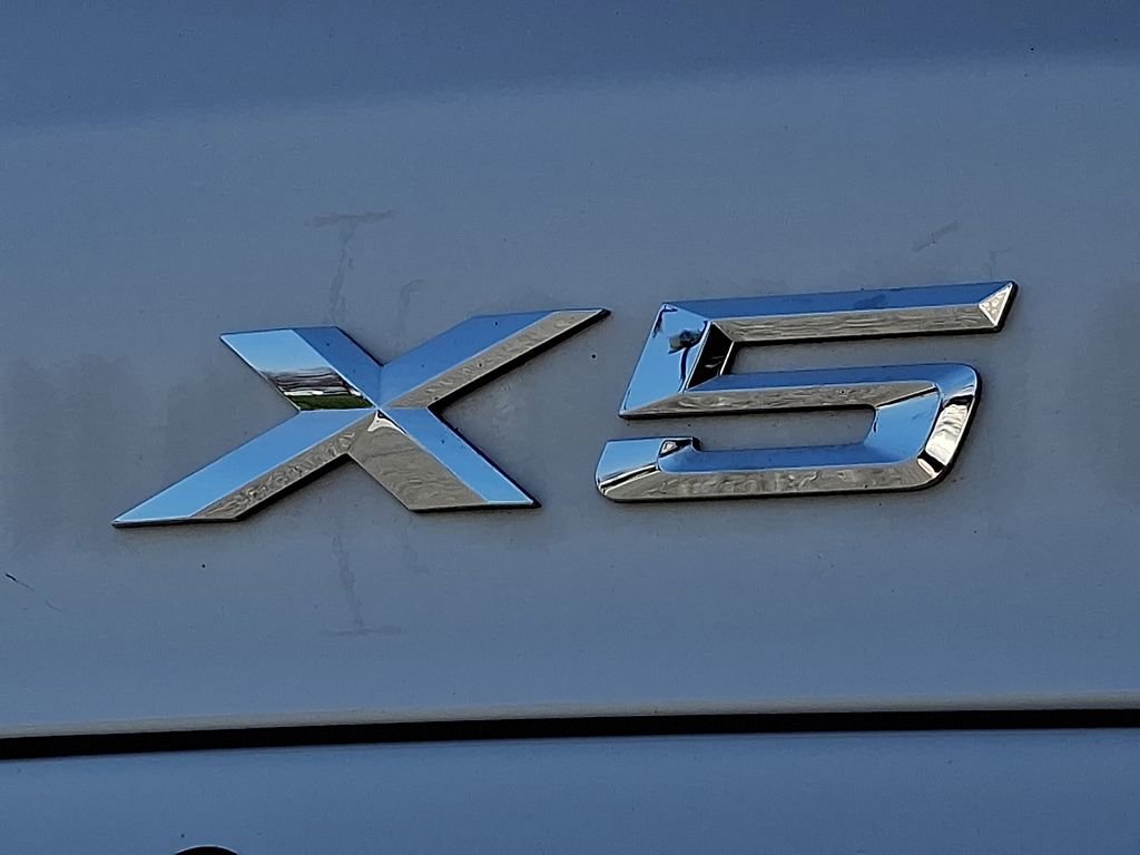 Used 2023 BMW X5 xDrive40i w/ Premium Package AWD/4WD image 31