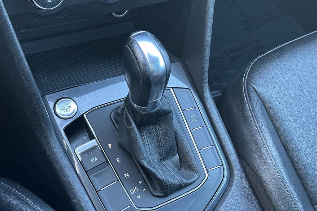 Used 2018 Volkswagen Tiguan SE w/ Panoramic Sunroof Package image 22