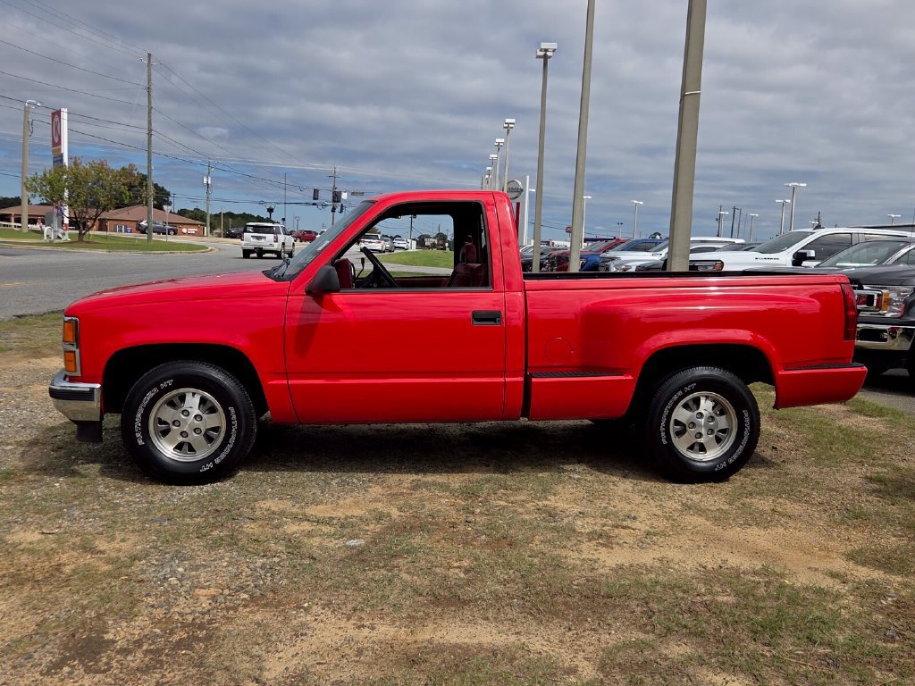 Used 1992 Chevrolet Silverado 1500 2WD Regular Cab image 2