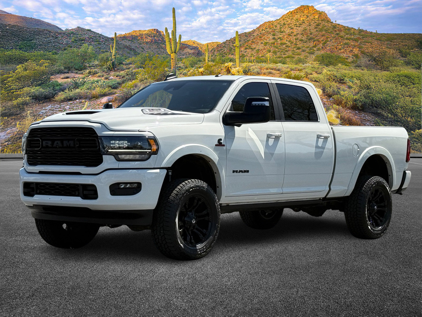 Used 2024 RAM 2500 Limited AWD/4WD image 9