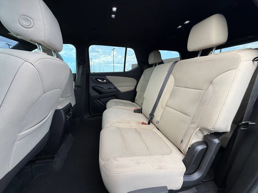 Used 2022 Chevrolet Traverse LS AWD/4WD image 24