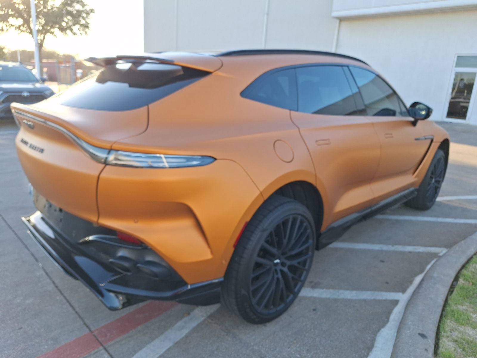 Used 2023 Aston Martin DBX 707 image 6