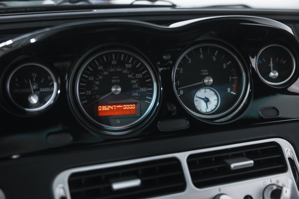 Used 2002 BMW Z8 RWD image 26
