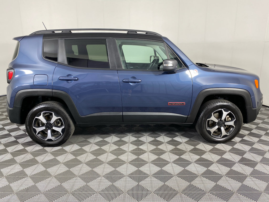 Used 2021 Jeep Renegade Trailhawk w/ Trailer Tow Group AWD/4WD image 12