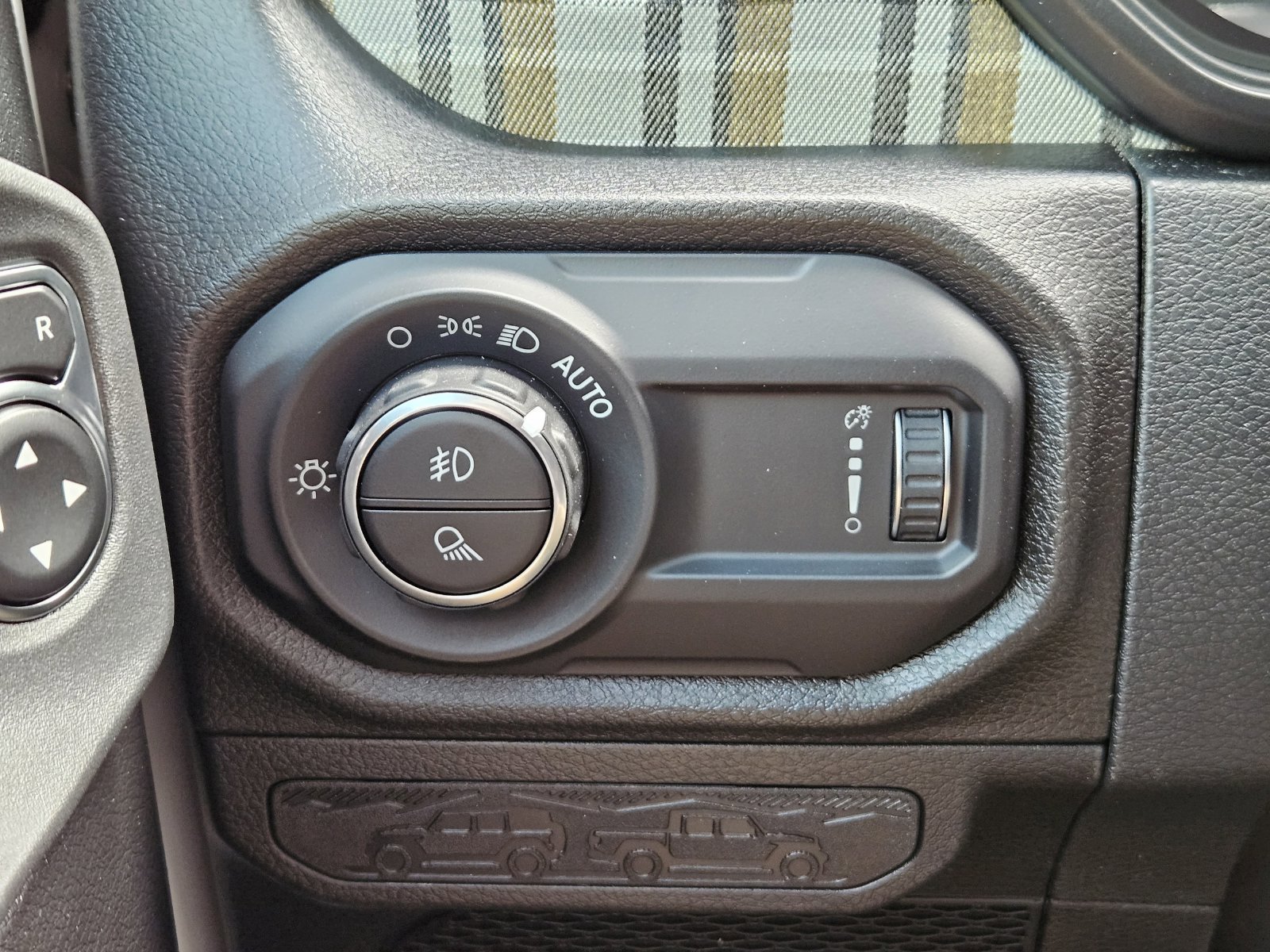 New 2026 Jeep Gladiator Mojave AWD/4WD image 23