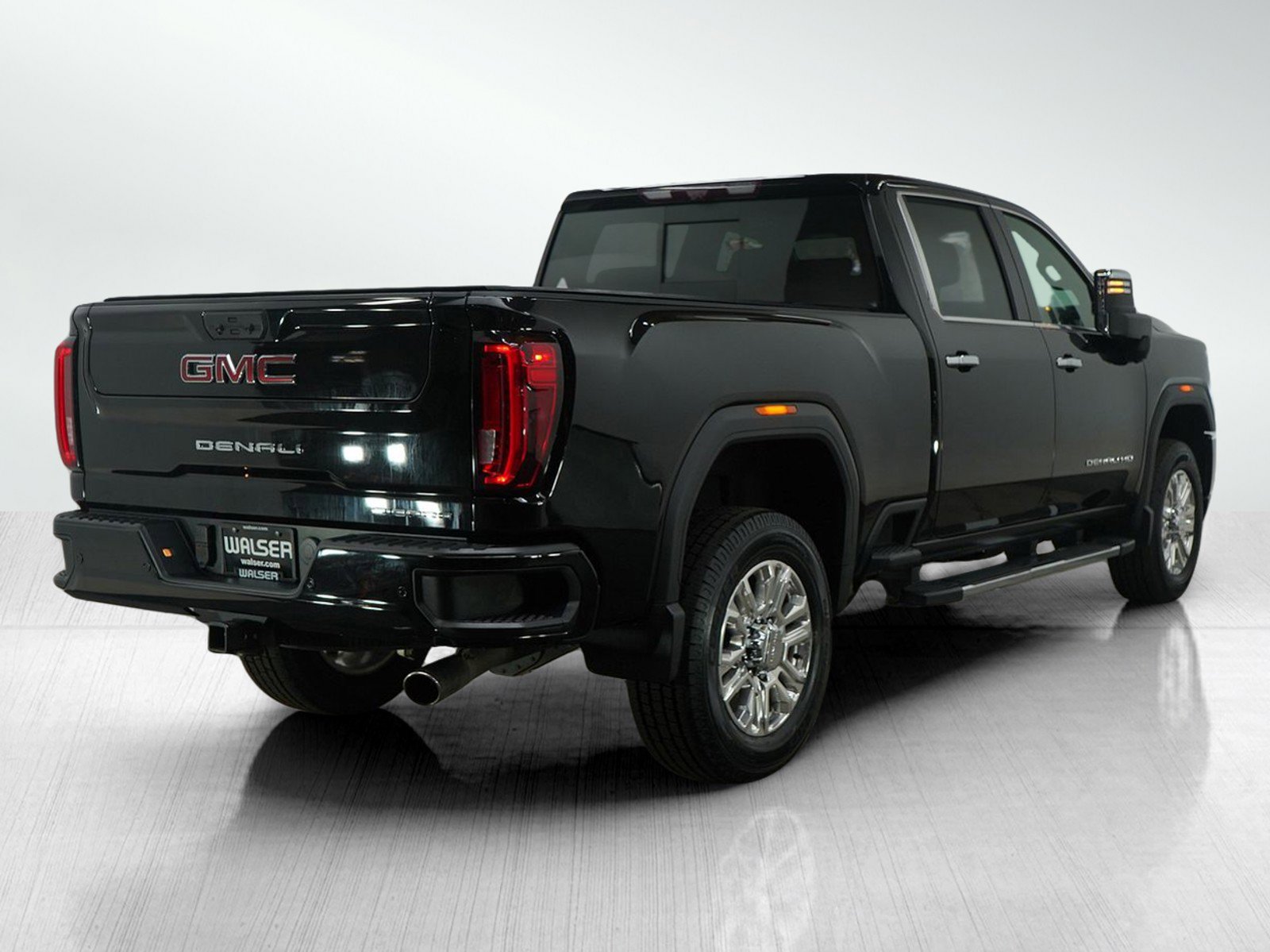Used 2021 GMC Sierra 2500 Denali w/ Denali Ultimate Package image 2