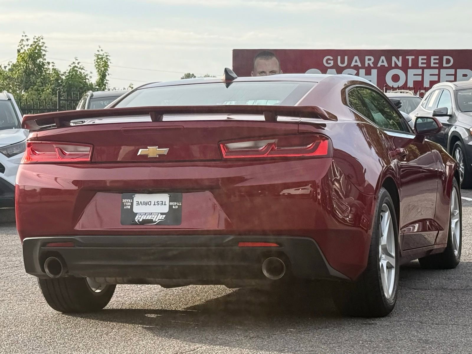 Used 2018 Chevrolet Camaro LT RWD image 5