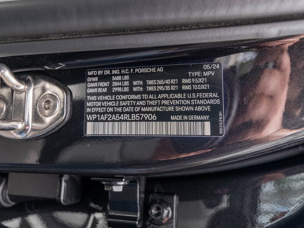 Used 2024 Porsche Macan GTS AWD/4WD image 42