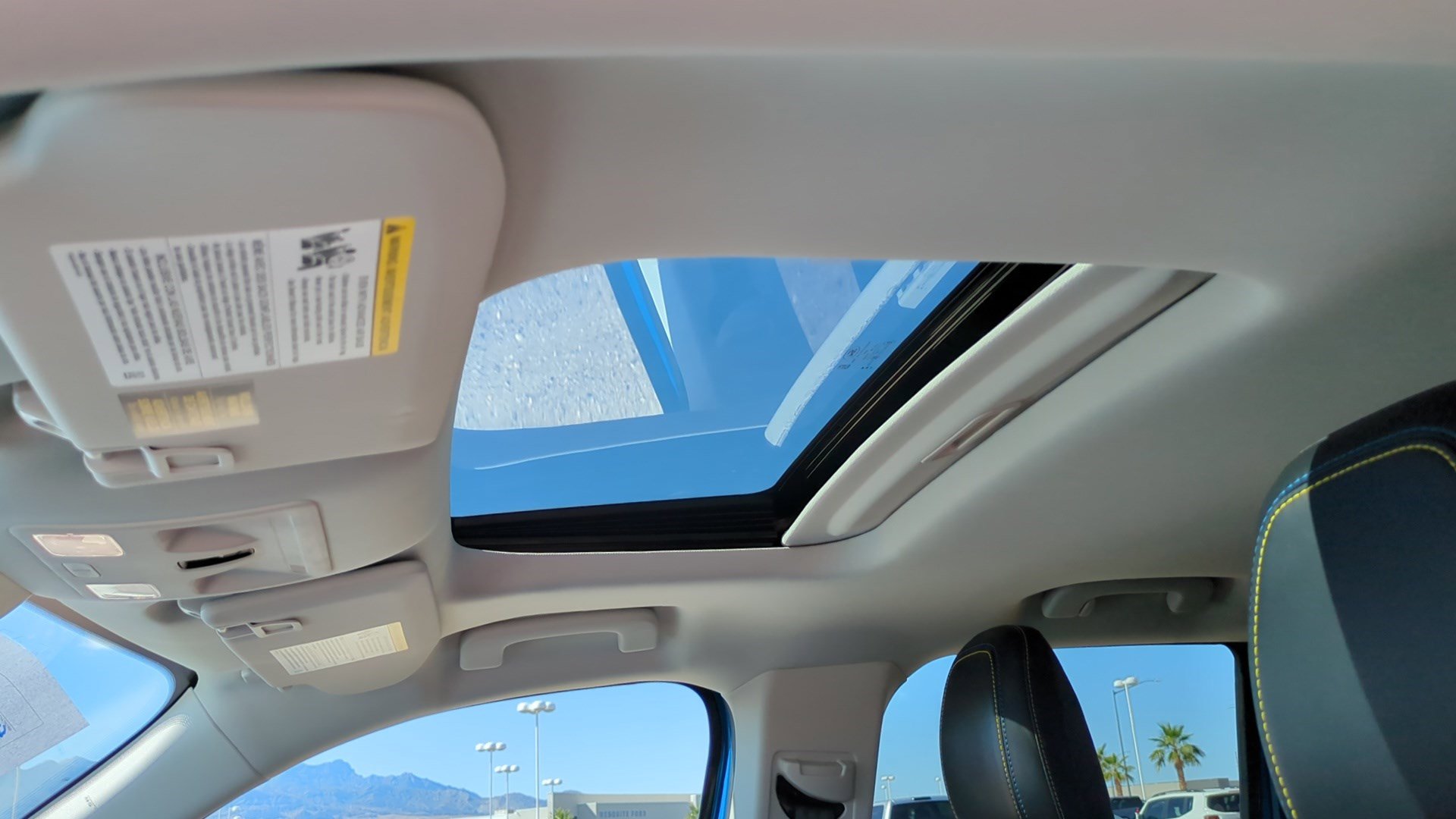 Used 2025 Ford Maverick Lobo AWD/4WD image 17