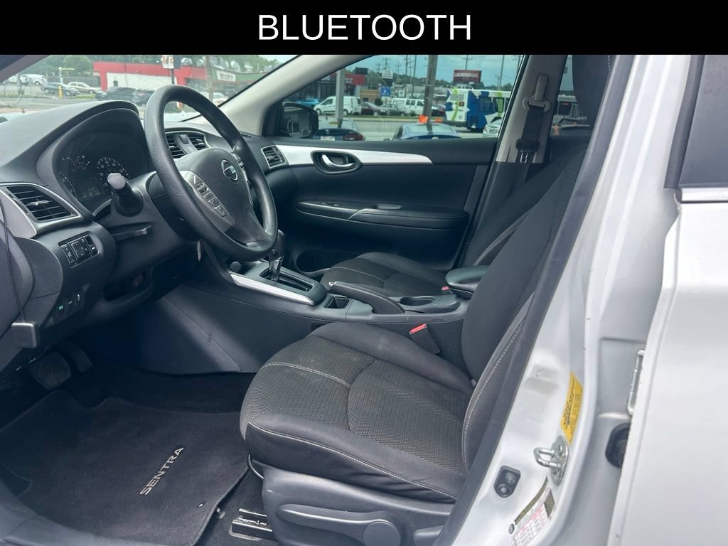 Used 2016 Nissan Sentra S FWD image 5
