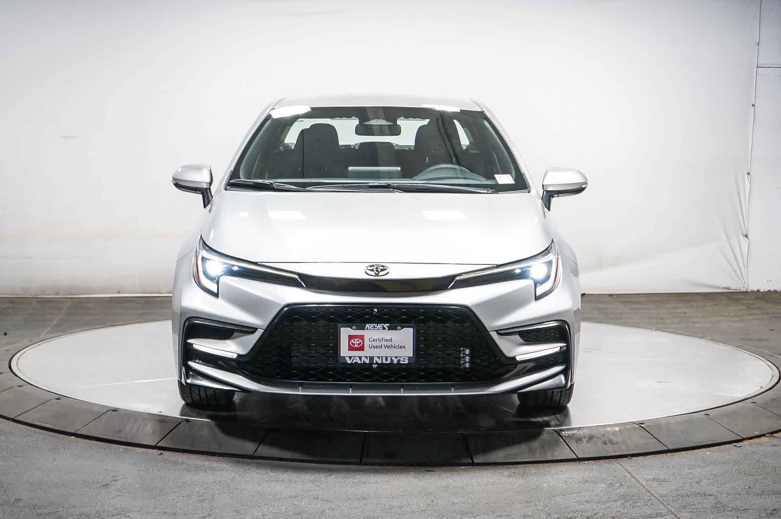 Certified 2024 Toyota Corolla SE FWD image 3