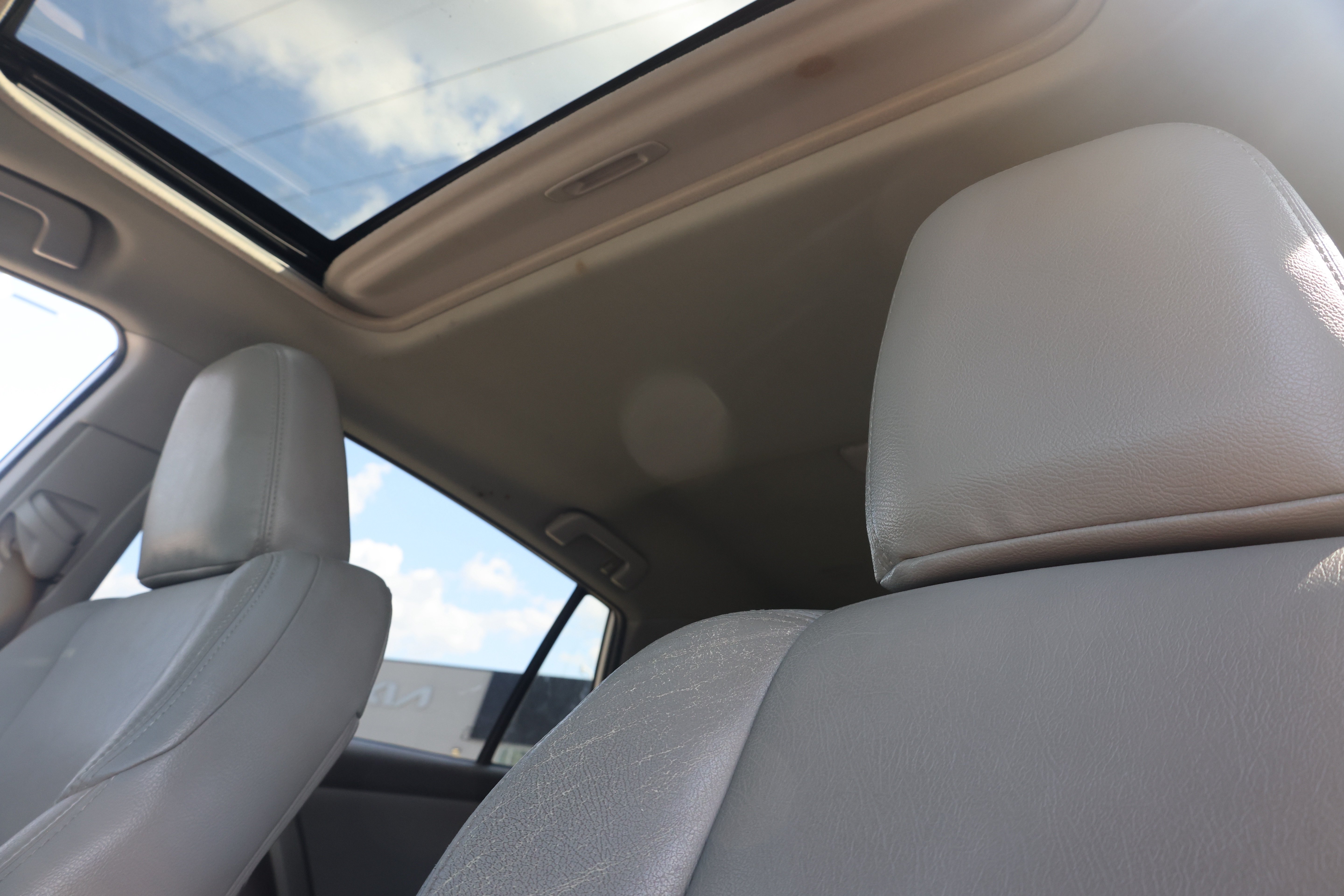 Used 2014 Toyota RAV4 XLE FWD image 6