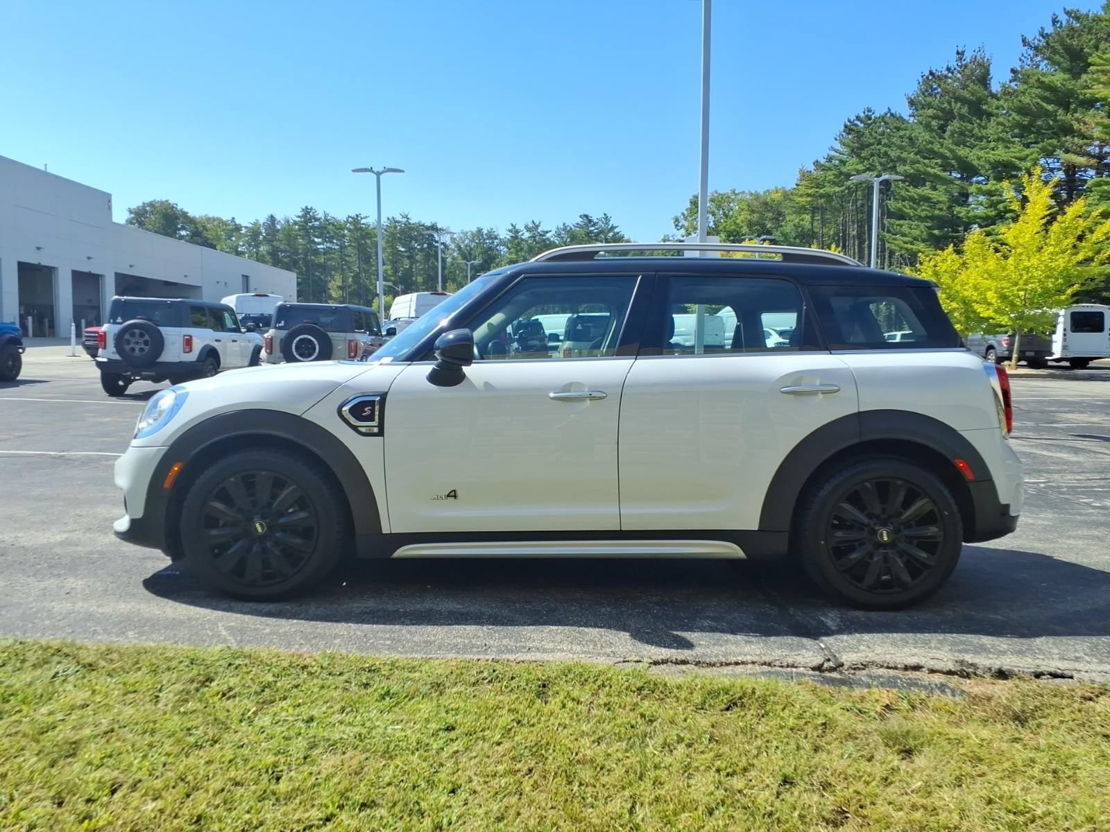 Used 2019 MINI Cooper Countryman S w/ Premium Package AWD/4WD image 6