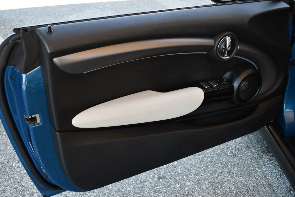 Used 2022 MINI Cooper S image 53