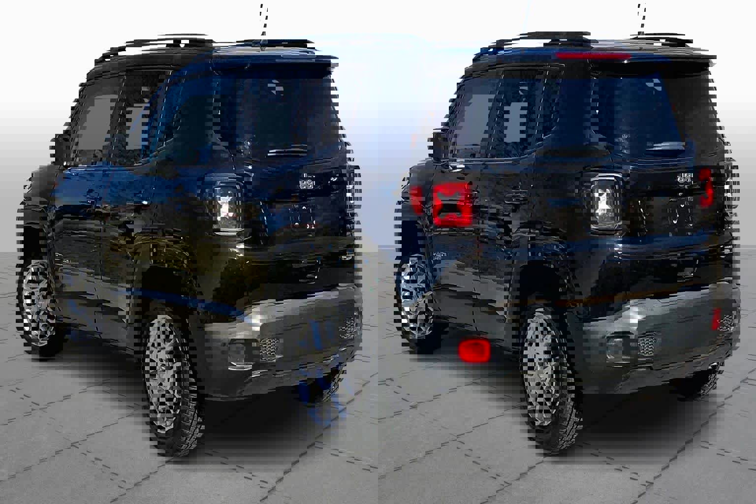 Used 2020 Jeep Renegade Latitude image 12